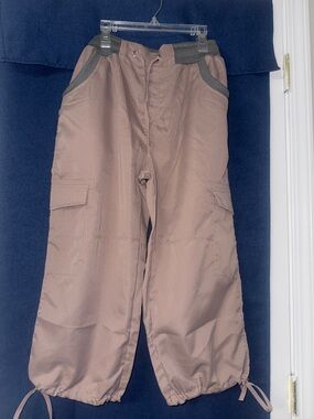 Source Unknown Men's Cargo Pants in Light Brown with Gray Trim